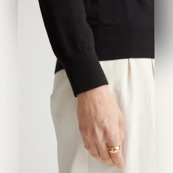 Quince Lightweight Cotton Cashmere Black V-Neck Women's Sweater - Picture 3 of 8